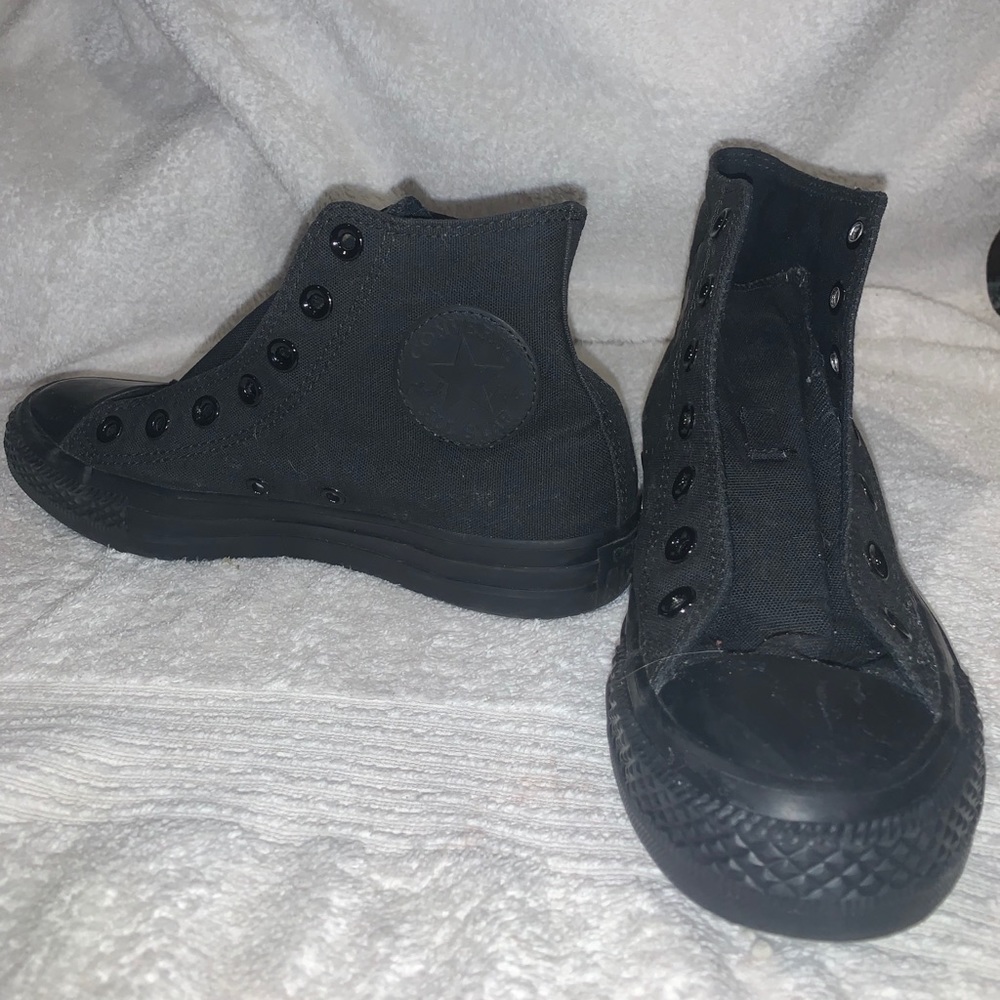 Black high top converse